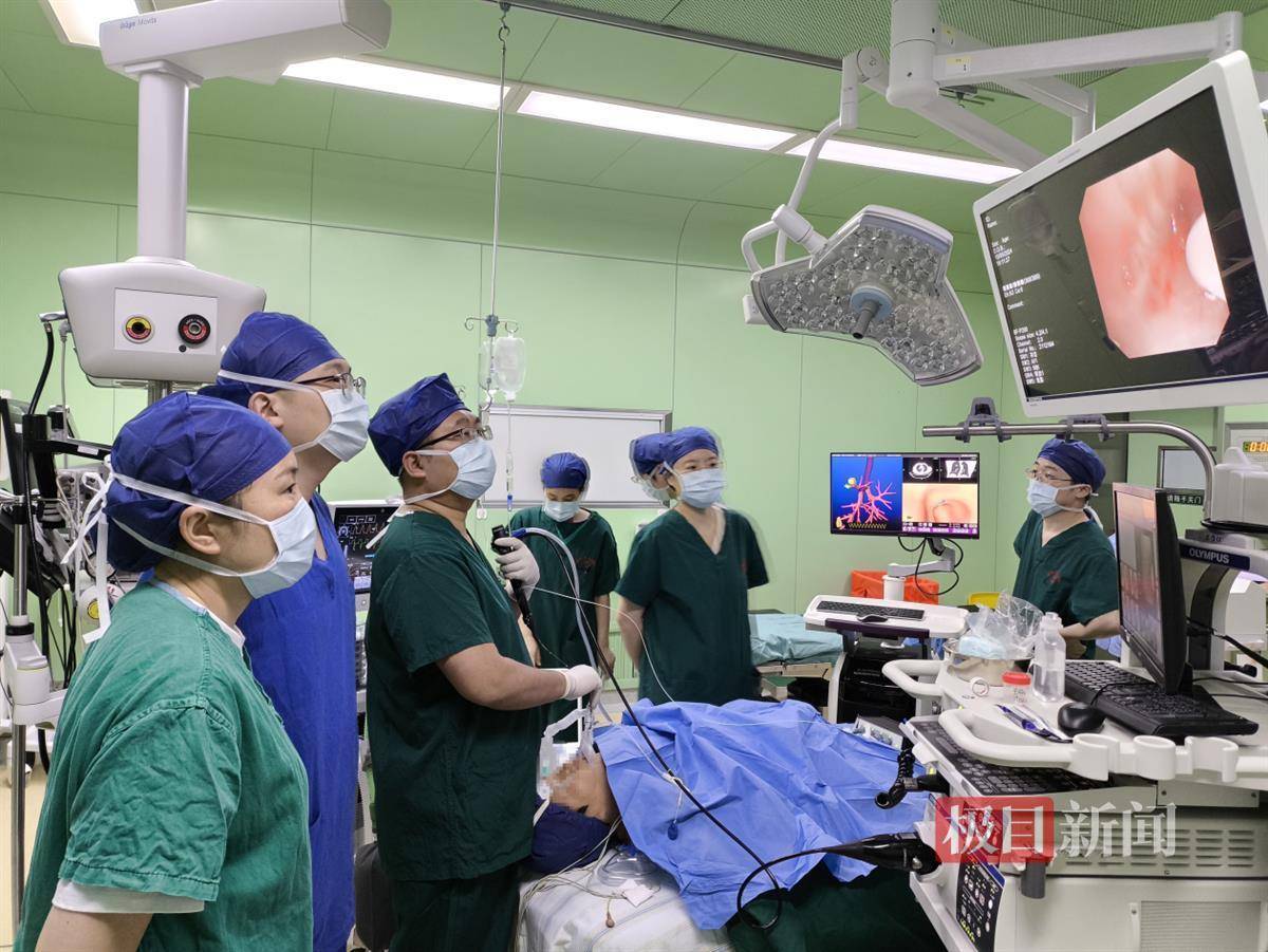 肺部“GPS”<strong></p>
<p>GPS</strong>！武汉大学中南医院开展电磁导航支气管镜