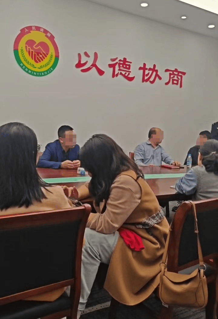 苏州知名艺术培训机构宣布破产<strong></p>
<p>以太坊技术</strong>，老板下跪称“绝不跑路”，事发前安排活动消耗课时费