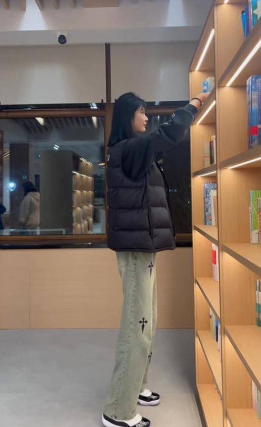 女孩身高2米26貌美如花<strong></p>
<p>eth走势</strong>，妈妈天天发愁：白长这么漂亮，没人敢追