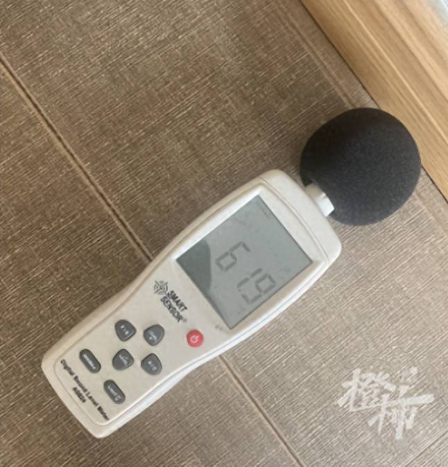 邻居投诉楼上老人家里经常半夜各种响动<strong></p>
<p>eth交易平台</strong>，走路、拉窗帘、洗澡……多次协商未果后，楼下的低音炮响了
