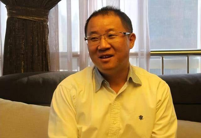 富商周旭辉<strong></p>
<p>eth币价格</strong>，44岁娶小12岁女星童蕾，获刑3年后，妻女过得如何？
