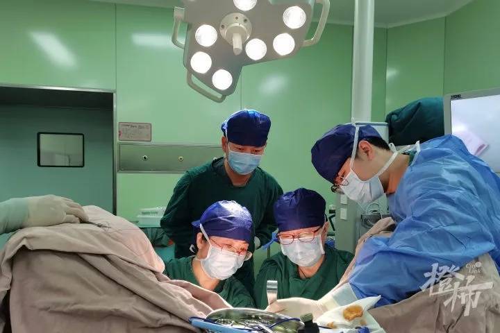 “我肚子里有个东西<strong></p>
<p>比特币</strong>，是活的！”浙江78岁奶奶一句话惊呆众人