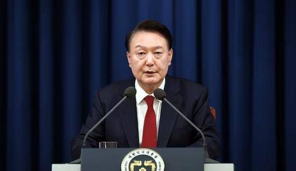 法院下达“最后通牒”<strong></p>
<p>比特币最新价格</strong>，连抓人带抄家，尹锡悦还能垂死挣扎一下？