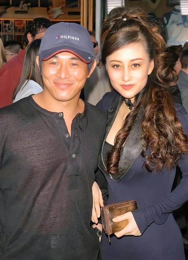 李连杰:后事一切从简<strong></p>
<p>比特币价格今日行情</strong>，不用立碑也不用办丧事，树葬海葬都可以