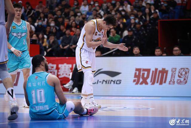 热血沸腾！青岛男篮最后三分钟14-0绝地翻盘<strong></p>
<p>比特币最新价格行情</strong>，队史首次单赛季双杀辽宁
