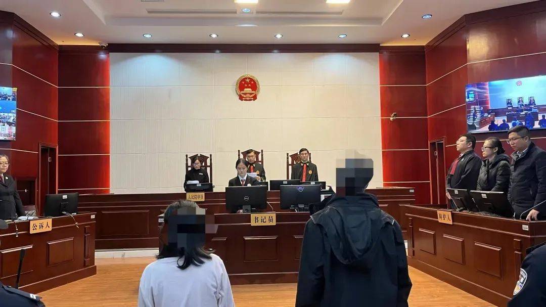 陈某某<strong></p>
<p>比特币今日价格行情</strong>，被判4年！她与医院院长保持不正当男女关系，拿下1.5亿元项目
