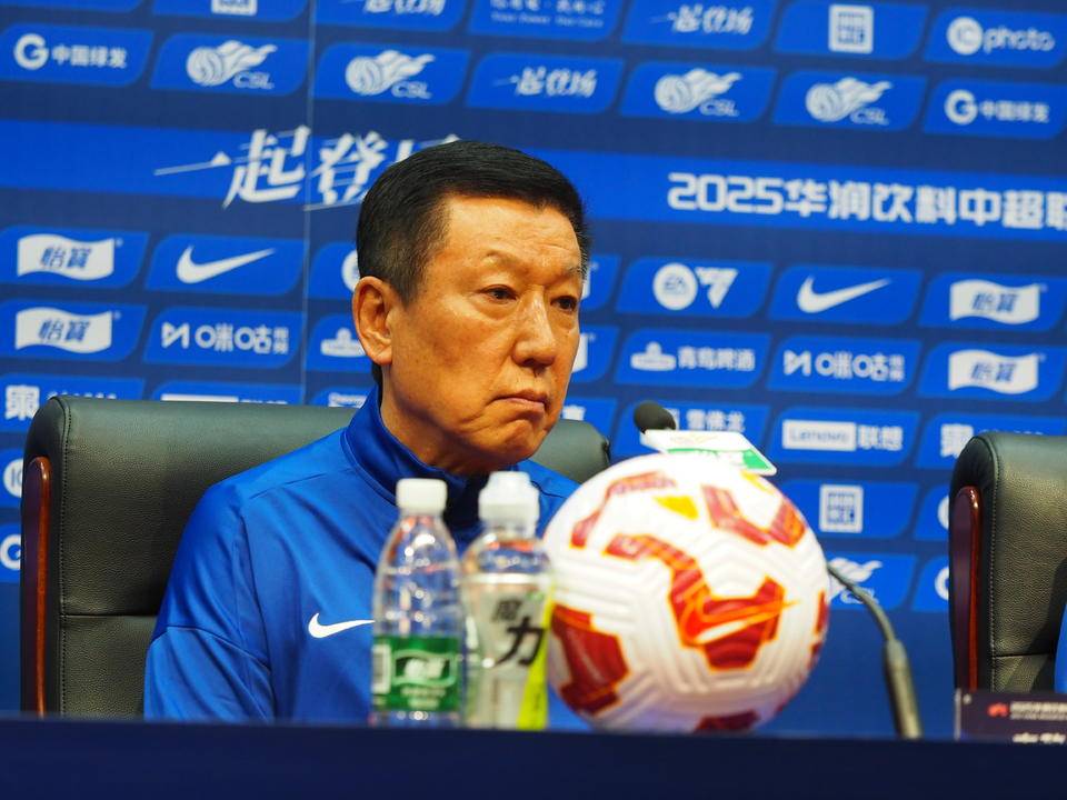 中超|山东泰山与大连英博赛前发布会<strong></p>
<p>比特币价格实时行情</strong>，崔康熙感冒痊愈现身会场
