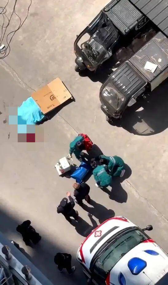 小区高空坠物砸死快递员<strong></p>
<p>比特币交易网</strong>，四川巴中警方通报：2人被刑拘