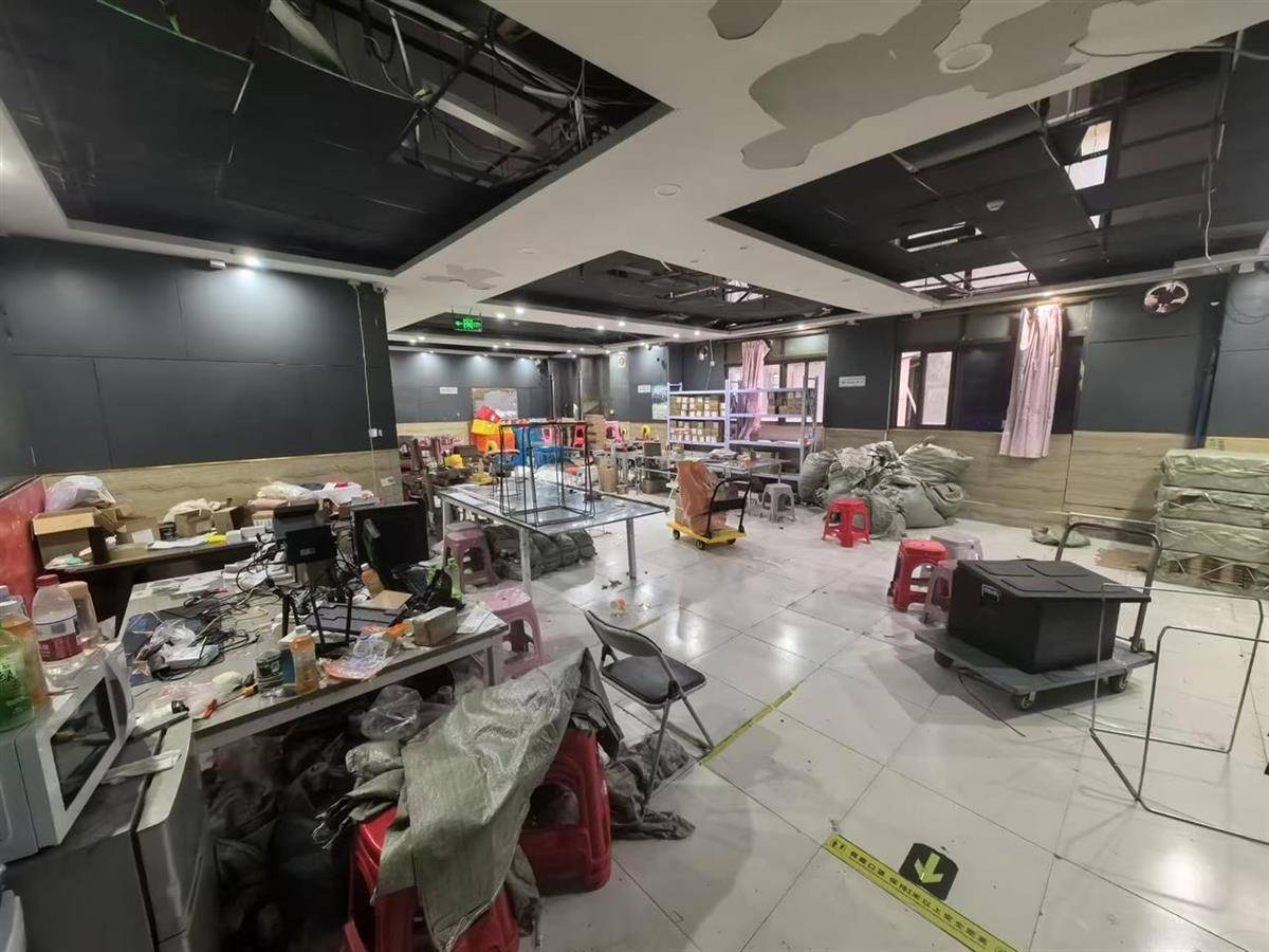他发出的81万件快递全是电诈卡片<strong></p>
<p>如何获得比特币</strong>！武汉江岸警方破获特大诈骗案