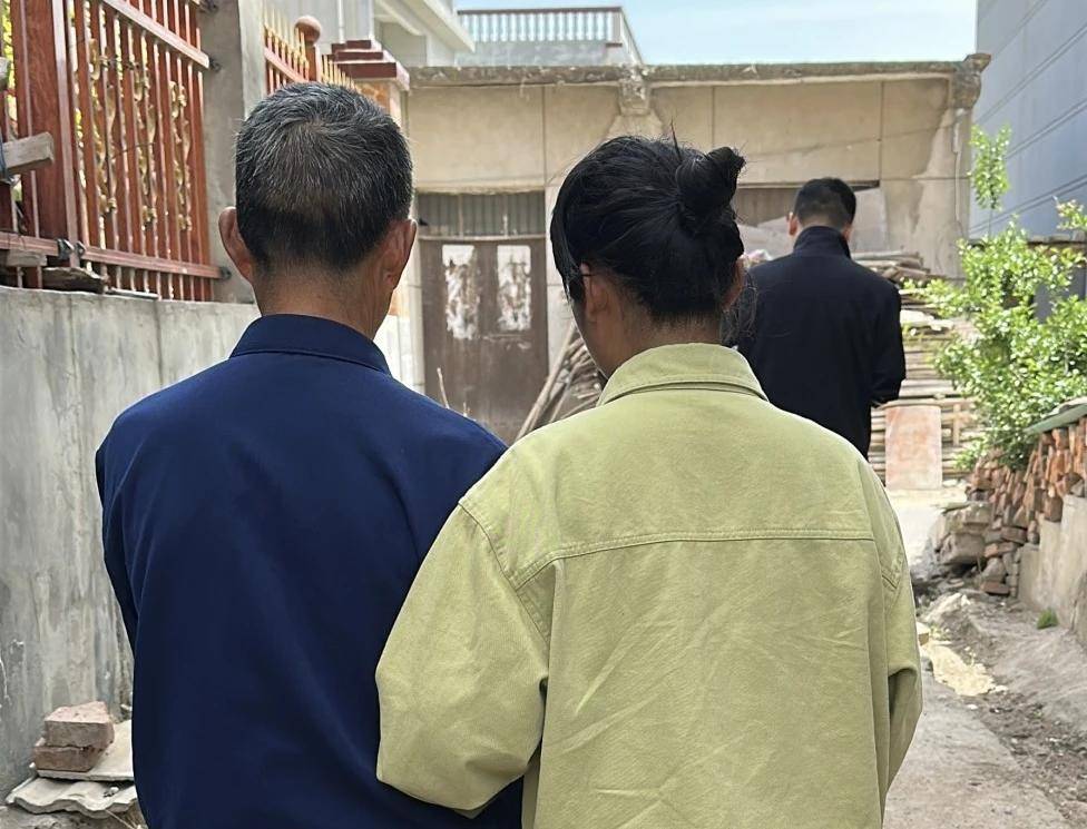 女孩跟男友外出打工失踪<strong></p>
<p>中国比特币</strong>，15年后被找到已育两子 父亲：她当年流浪到河南，不知回家的路