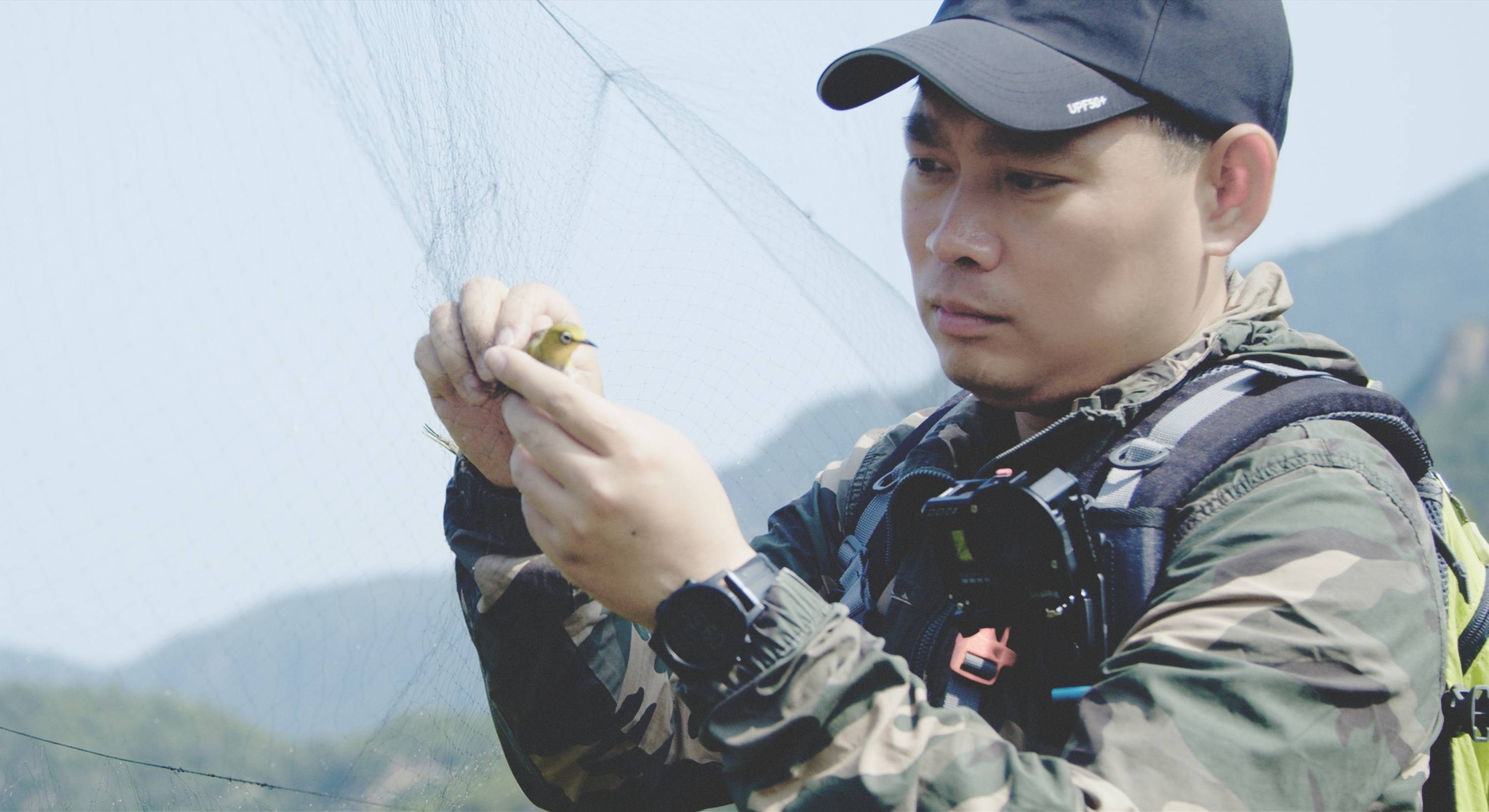 森林警察韩孟祺：乔装成驴友潜伏密林中<strong></p>
<p>比特币挖矿机</strong>，抓获“粘鸟”嫌疑人