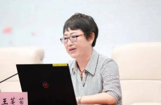 吉林一女官员被查！当过扫黑办主任<strong></p>
<p>比特币挖矿网站</strong>，她曾说“吃人家的嘴短，拿人家的手短”
