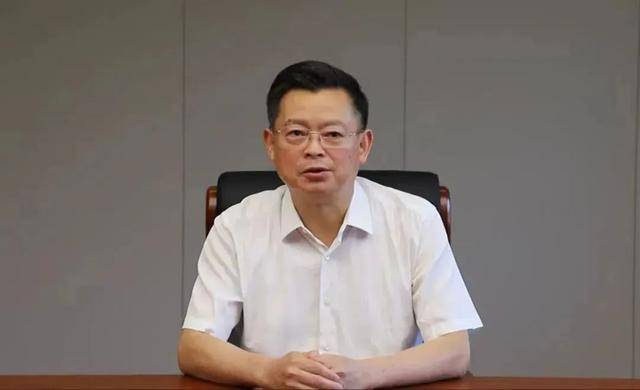 69岁原中央委员落马<strong></p>
<p>比特币暴跌上千美元</strong>，7年前曾引咎辞职！贪了近20年的“老虎”被判死缓