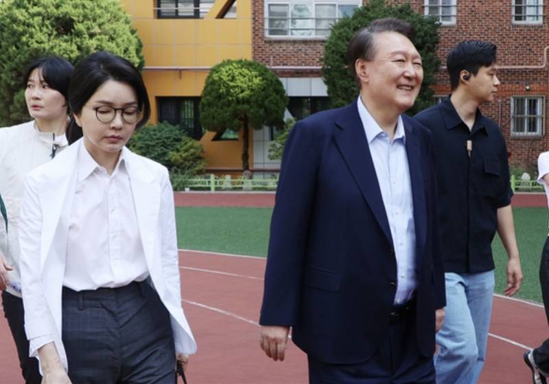 尹锡悦夫妇现身韩国大选投票现场<strong></p>
<p>比特币暴跌上千美元</strong>！对丑闻相关提问保持沉默