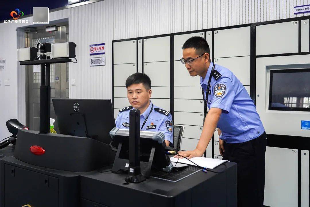 雷霆出击<strong></p>
<p>1比特币多少人民币</strong>！武汉警方一举抓获32名“白富美”