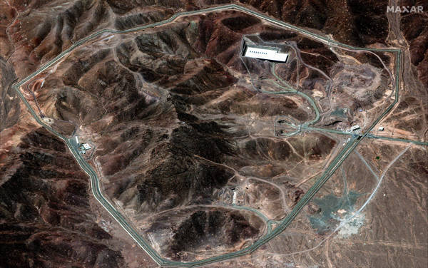 特朗普咨询军事顾问：13.6吨巨型钻地弹能摧毁福尔道地下核设施吗<strong></p>
<p>汽水</strong>？