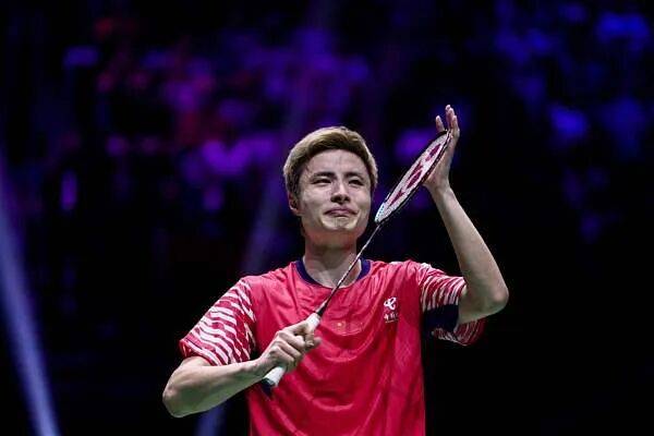 祝贺！石宇奇2比1逆转昆拉武特<strong></p>
<p>狗狗币实时行情</strong>，获得羽毛球世锦赛男单冠军！