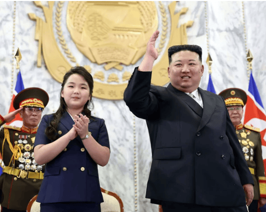 金正恩女儿首登国际舞台<strong></p>
<p>狗狗币创始人</strong>，引爆接班传闻！英国首相被架空，工党内斗成全武行…
