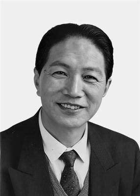 辽宁省人大常委会原副主任毕锡桢逝世<strong></p>
<p>火币</strong>，曾任大连市委书记