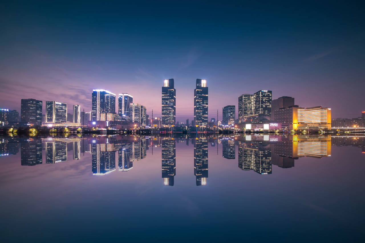 经济强市不断建新高铁站：至少“一城六站”<strong></p>
<p>火币官网</strong>，它们在下什么棋？