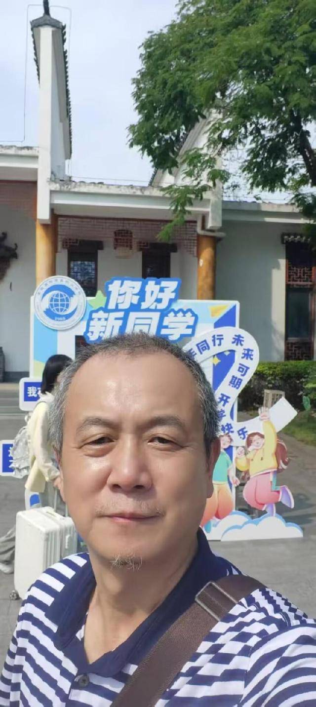 合肥60后高考大叔已到校报到<strong></p>
<p>火币官网</strong>，将开启校园生活，大叔：年龄虽大但无需特别照顾