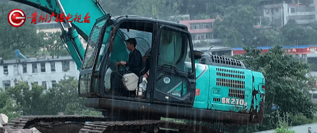 心酸！12岁男孩“独居”贵阳一安置房内<strong></p>
<p>中国火币网</strong>，父亲回应：迫于无奈，因为……