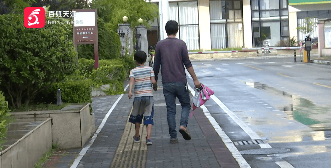 心酸！12岁男孩“独居”贵阳一安置房内<strong></p>
<p>中国火币网</strong>，父亲回应：迫于无奈，因为……