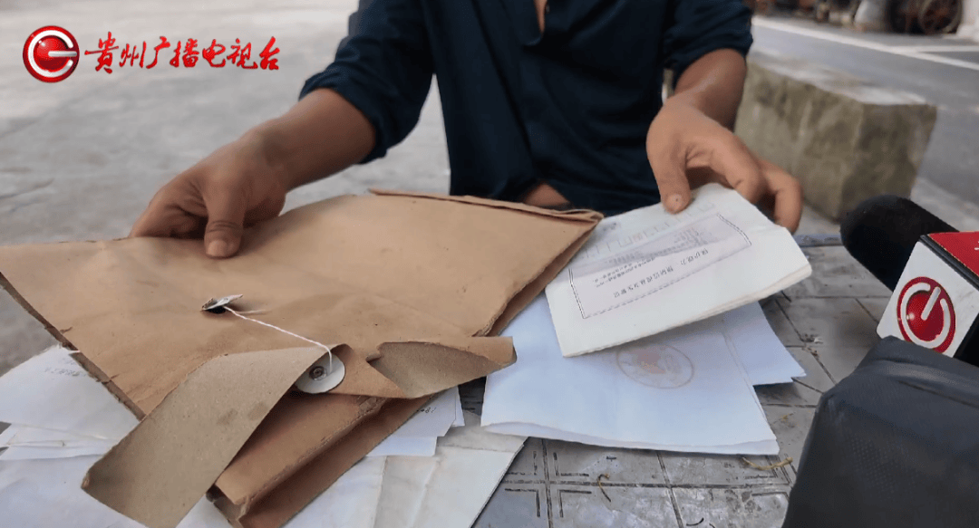 心酸！12岁男孩“独居”贵阳一安置房内<strong></p>
<p>中国火币网</strong>，父亲回应：迫于无奈，因为……