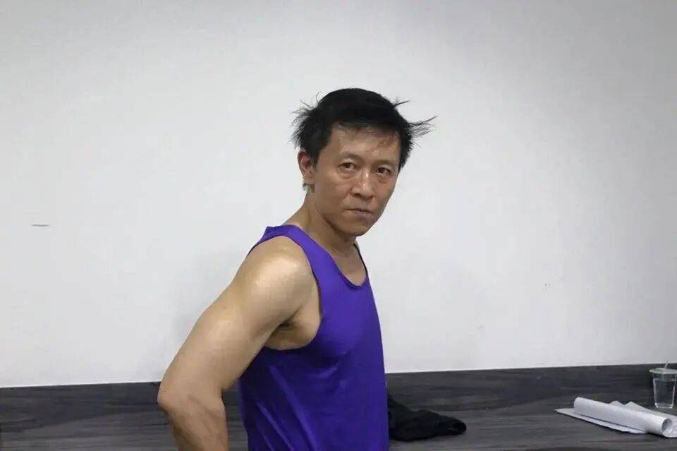 55岁演员家中猝逝<strong></p>
<p>火比特币</strong>，陈尸多日才被发现