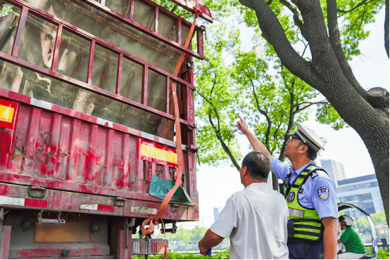 全域发力<strong></p>
<p>火币交易</strong>！无锡公安开展安全生产大排查大整治