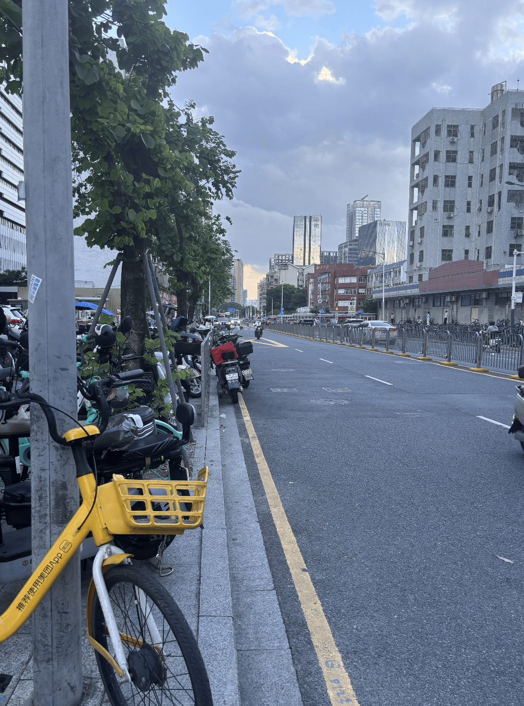 深圳一医院门口被指“举步维艰”<strong></p>
<p>火币交易平台</strong>！整治后记者实探:仍很堵