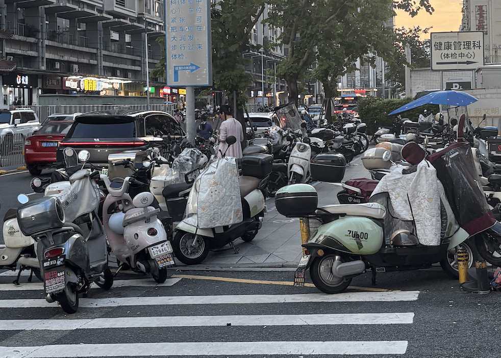 深圳一医院门口被指“举步维艰”<strong></p>
<p>火币交易平台</strong>！整治后记者实探:仍很堵