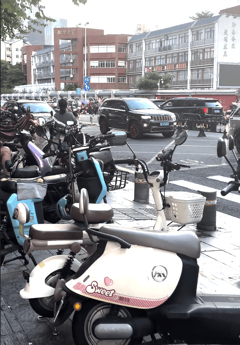 深圳一医院门口被指“举步维艰”<strong></p>
<p>火币交易平台</strong>！整治后记者实探:仍很堵