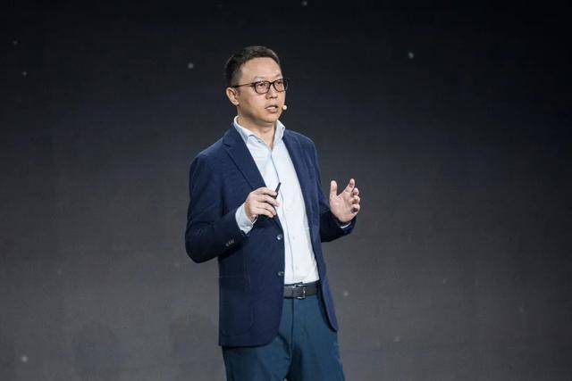 月涨1万亿<strong></p>
<p>火币交易平台</strong>，阿里讲了一个新故事