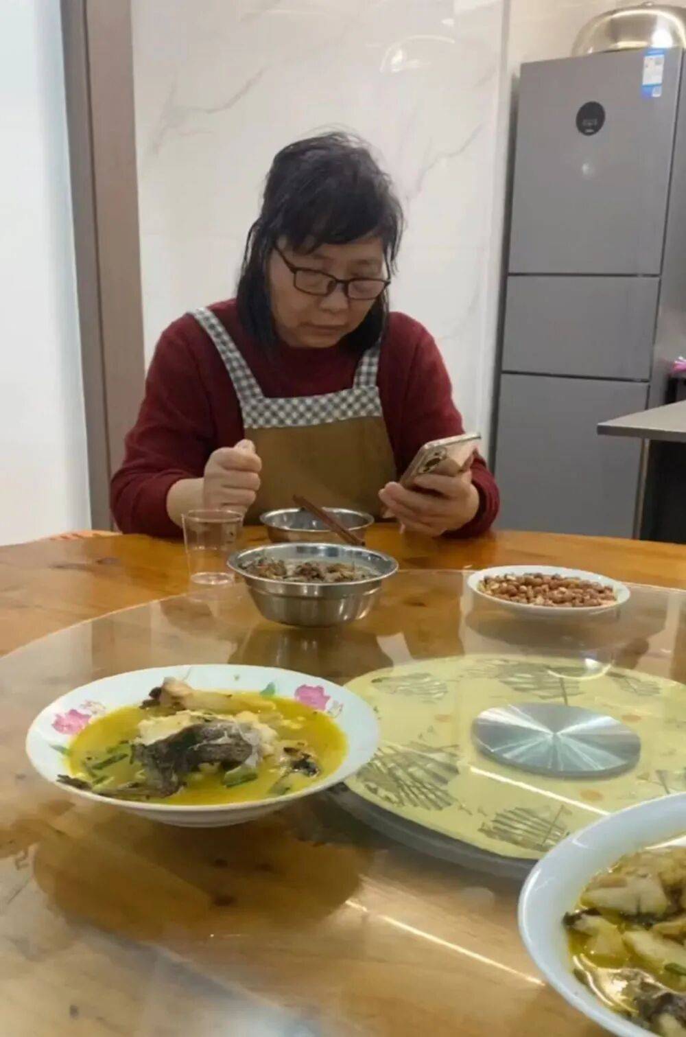 “看到妈妈46个未接来电<strong></p>
<p>火币网下载</strong>，心像被重锤击中”