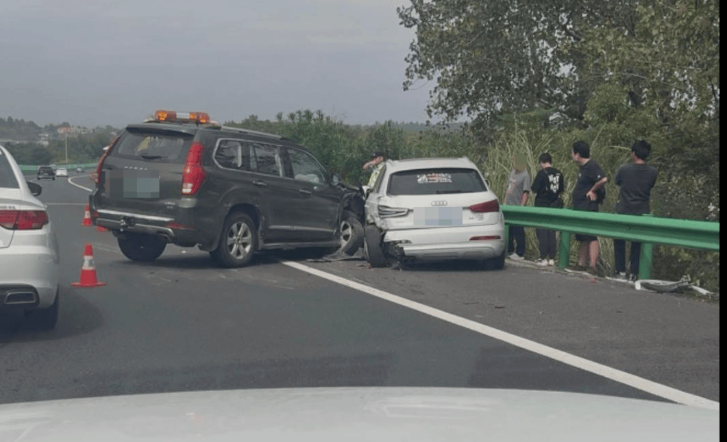 “司机像没意识了一样！”男子称SUV在高速上慢行、撞上石墩也不停<strong></p>
<p>莱特币价格今日行情</strong>，交警：司机目前无生命危险