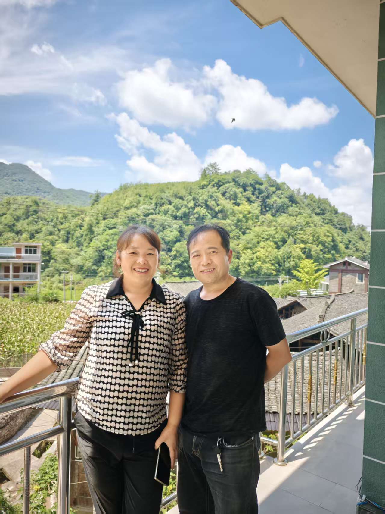 那个让老师骄傲的“调皮”班级！30年同学聚会<strong></p>
<p>莱特币价格</strong>，还伴有一封来自贵州的感谢信