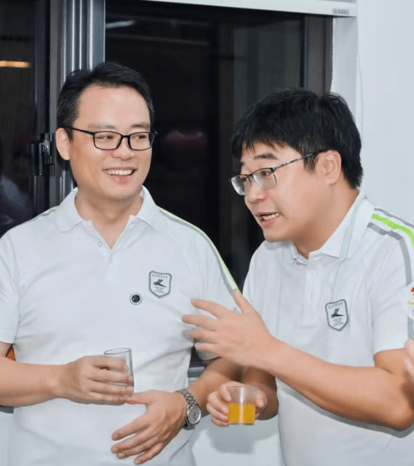 那个让老师骄傲的“调皮”班级！30年同学聚会<strong></p>
<p>莱特币价格</strong>，还伴有一封来自贵州的感谢信