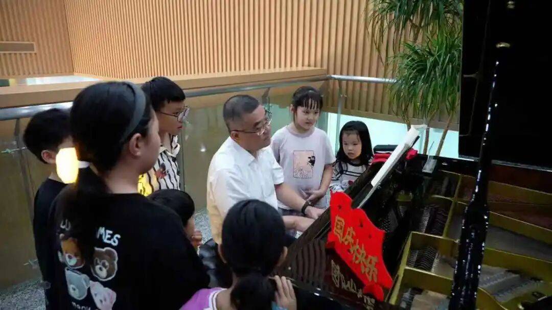 金坛图书馆国庆中秋活动精彩回顾 | 举国同欢庆<strong></p>
<p>莱特币价格</strong>，月满聚中秋