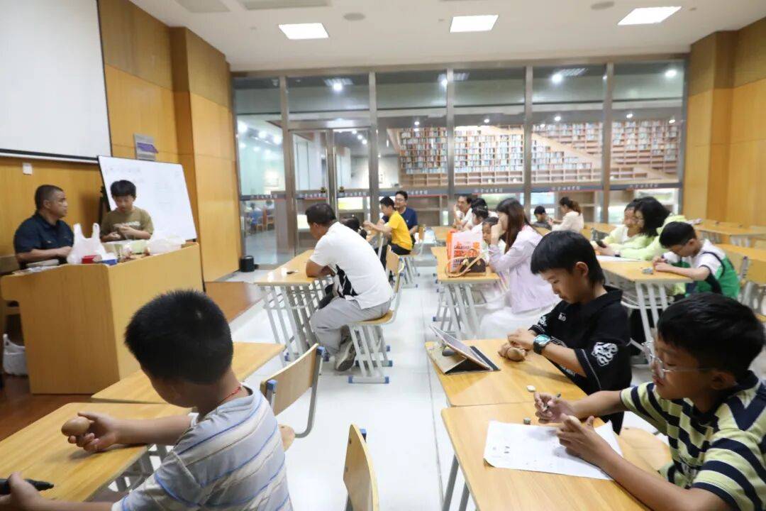 金坛图书馆国庆中秋活动精彩回顾 | 举国同欢庆<strong></p>
<p>莱特币价格</strong>，月满聚中秋