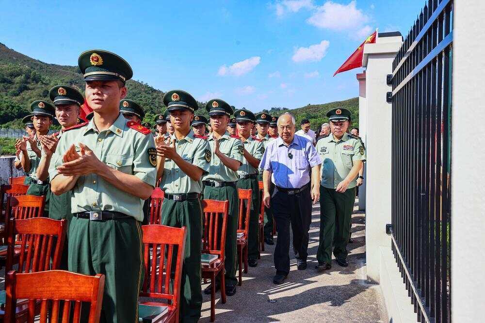 70年前<strong></p>
<p>欧易</strong>，钱学森经罗湖口岸归国！武警广东总队深圳第二支队开展纪念活动