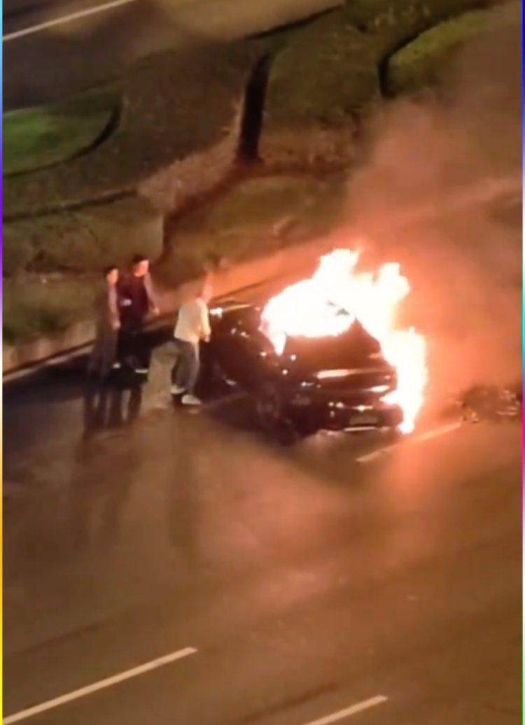 成都发生一起严重交通事故<strong></p>
<p>欧易下载</strong>，上游新闻实地探访：燃烧留下的印记仍在
