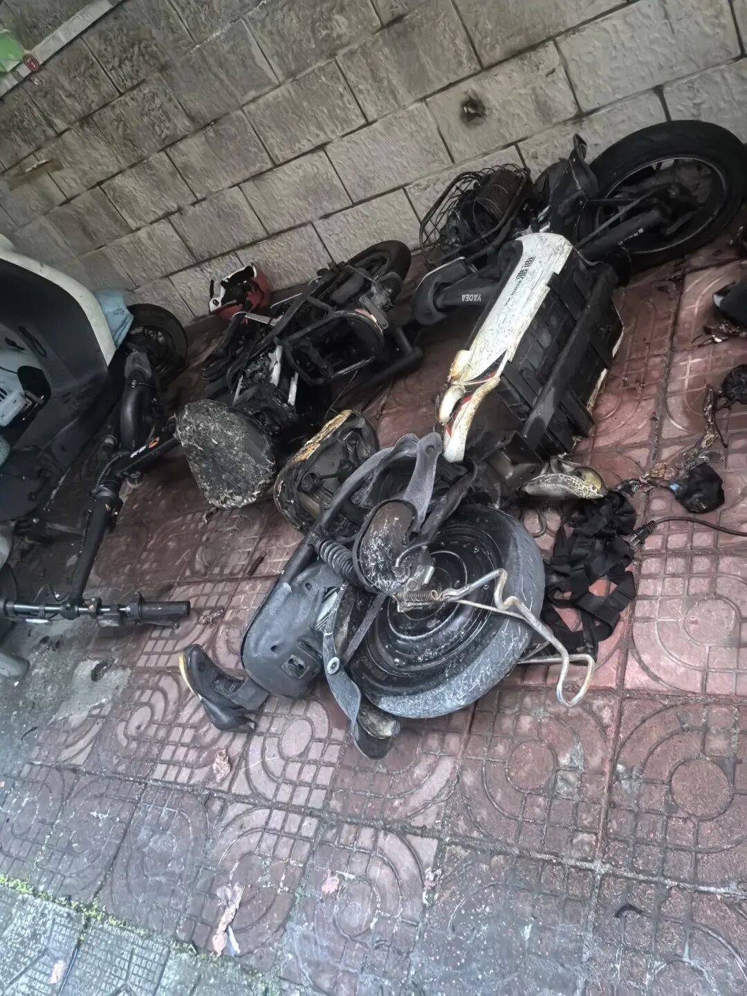 深圳一小区电动车管理引担忧<strong></p>
<p>欧易app</strong>，部门责令整改后，记者实探