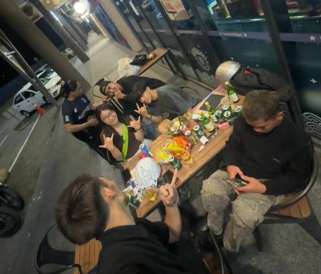 上海女生国外丢失手机<strong></p>
<p>欧易官网</strong>，找回后发现多了两段视频，网友：结局意想不到……