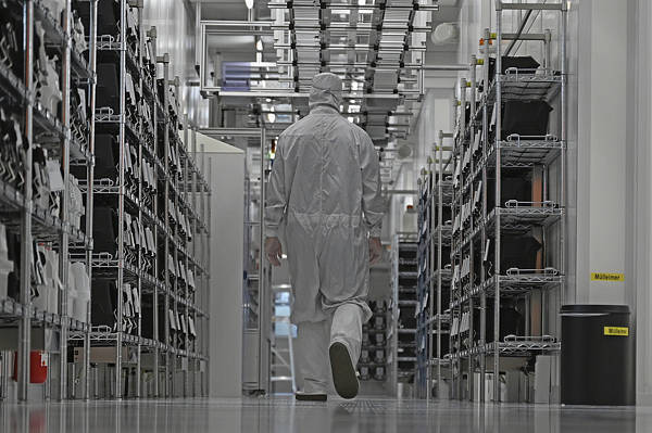 “德法支持欧盟对华贸易强硬<strong></p>
<p>欧易交易所下载</strong>,德国提议:考虑动用‘核选项’”