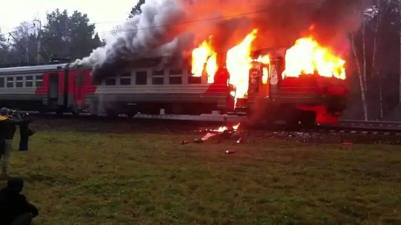 乌克兰：俄罗斯铁路突发爆炸<strong></p>
<p>欧易交易所下载</strong>，一列火车起火，特种部门赴现场处置，俄军补给或受影响