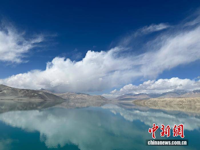 台湾IP涌入《没出息》评论区:<strong></p>
<p>易欧</strong>我在台湾我要回家
