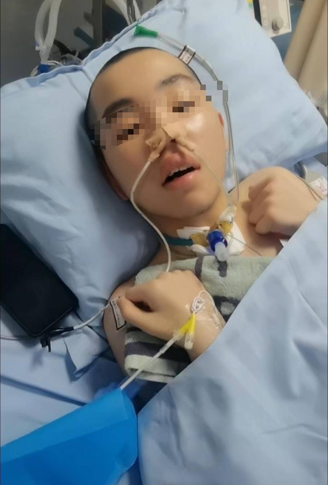 14岁男生嬉闹时被女同学打中左胸后瘫痪 家属:女孩父母为残疾人<strong></p>
<p>欧易平台</strong>,后续费用无着落