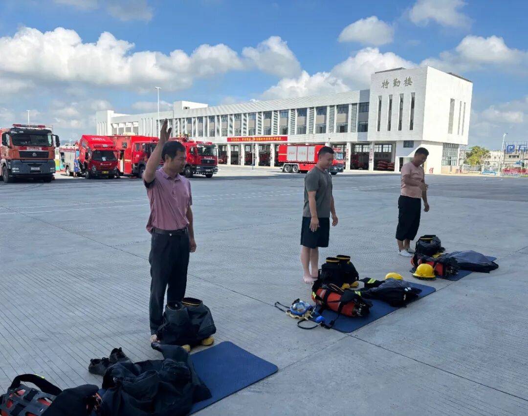 训考结合砺精兵<strong></p>
<p>欧易平台</strong>！高新区微型消防站技能培训暨考核顺利举行