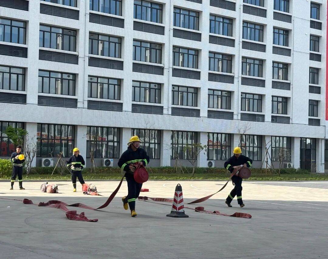 训考结合砺精兵<strong></p>
<p>欧易平台</strong>！高新区微型消防站技能培训暨考核顺利举行